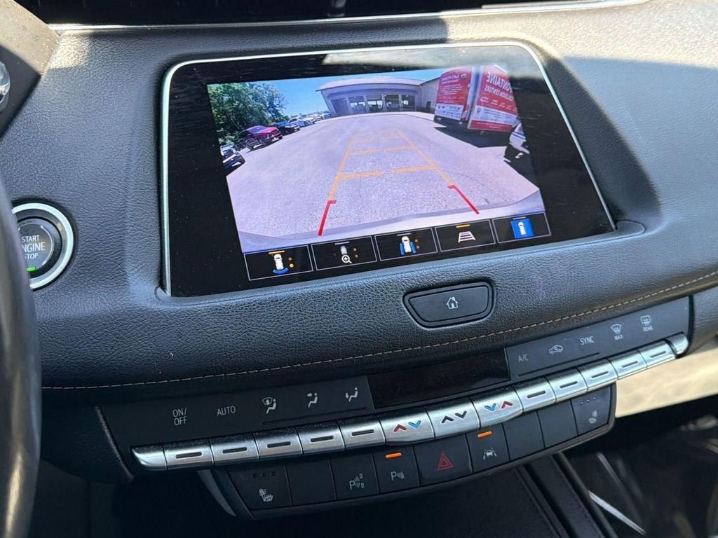 2023 Cadillac XT4 Premium Luxury
