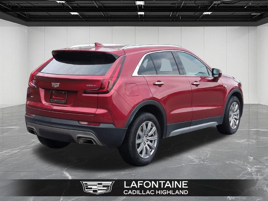 2023 Cadillac XT4 Premium Luxury