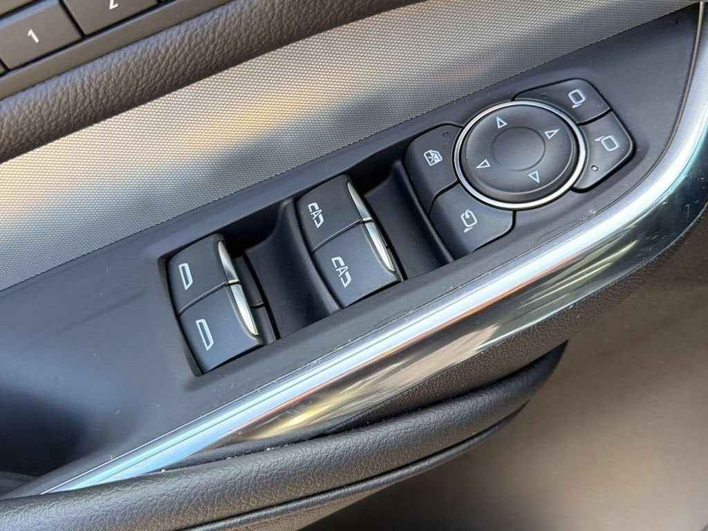 2023 Cadillac XT4 AWD Premium Luxury