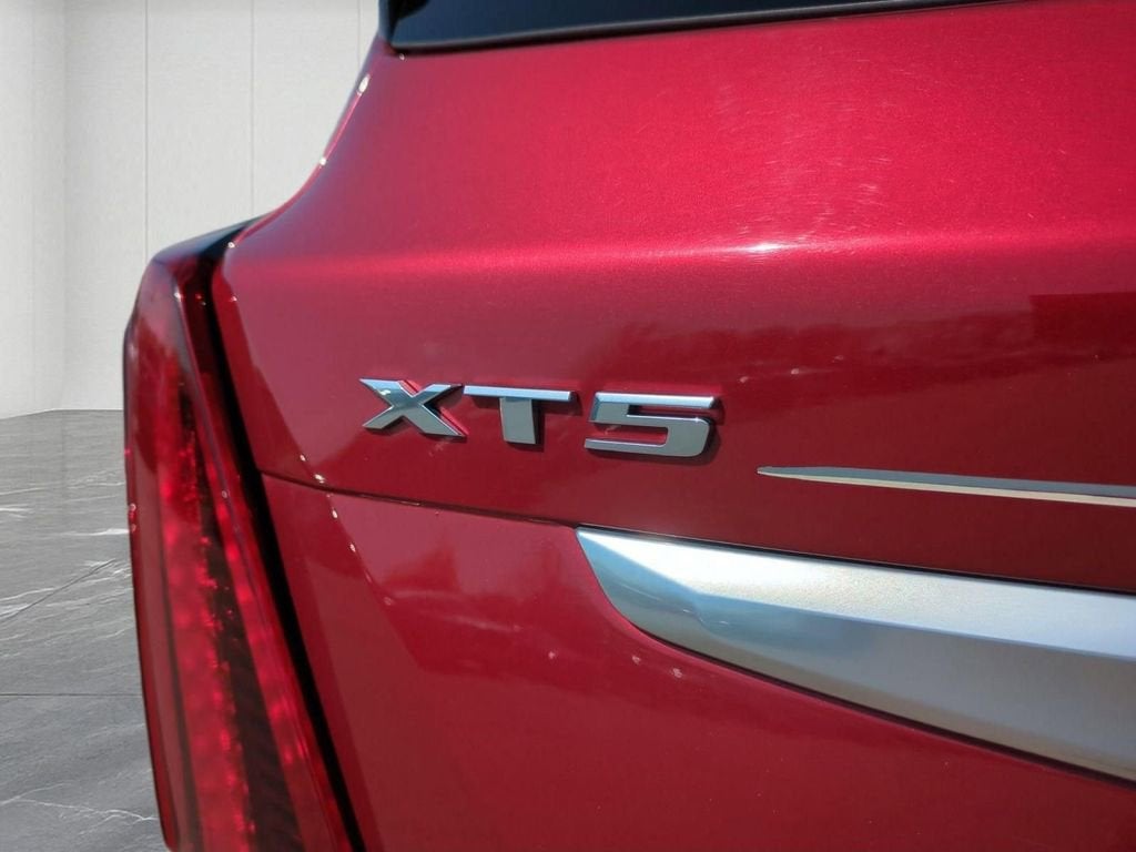 2023 Cadillac XT5 Premium Luxury