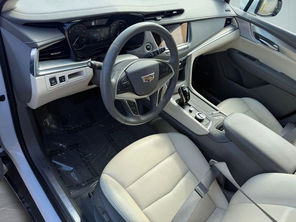 2023 Cadillac XT5 Premium Luxury