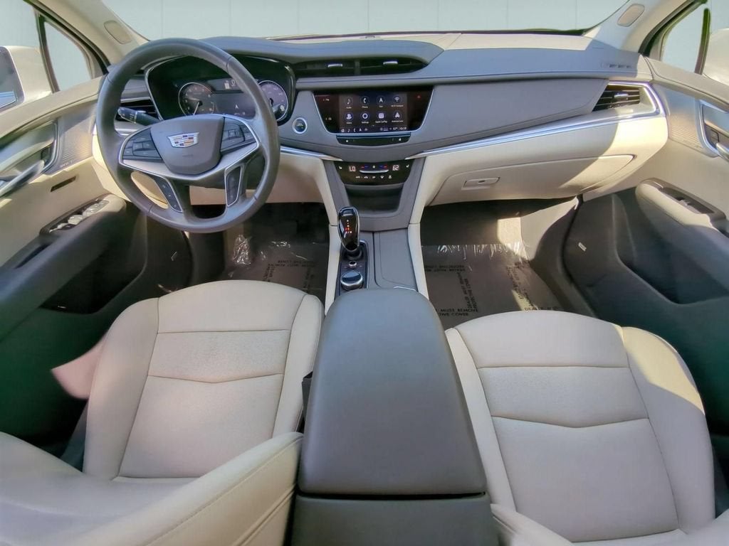 2023 Cadillac XT5 Premium Luxury