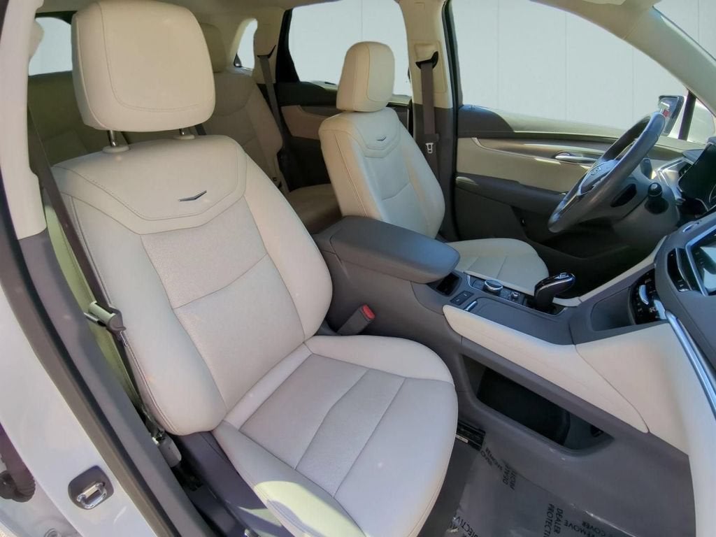 2023 Cadillac XT5 Premium Luxury