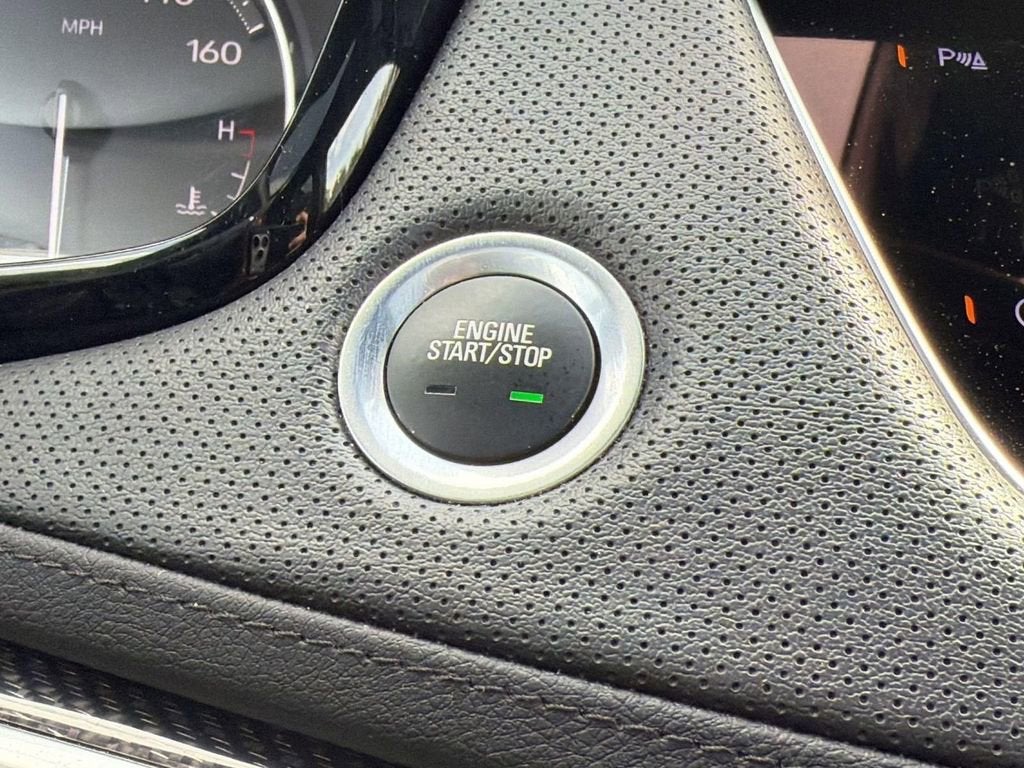 2023 Cadillac XT5 Sport
