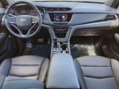 2025 Cadillac XT6 Luxury