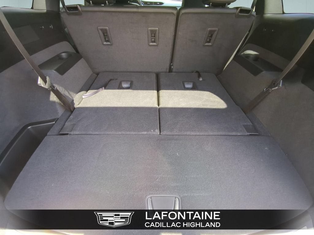 2025 Cadillac XT6 Luxury