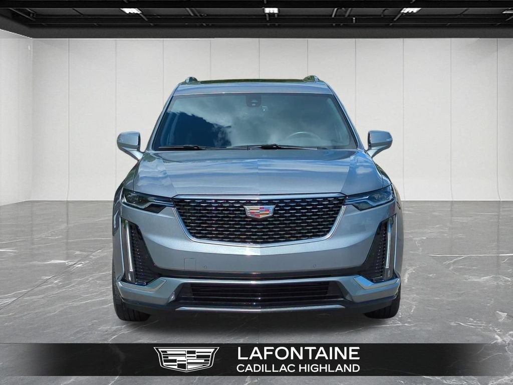 2025 Cadillac XT6 Luxury