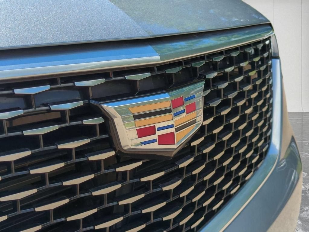 2025 Cadillac XT6 Luxury