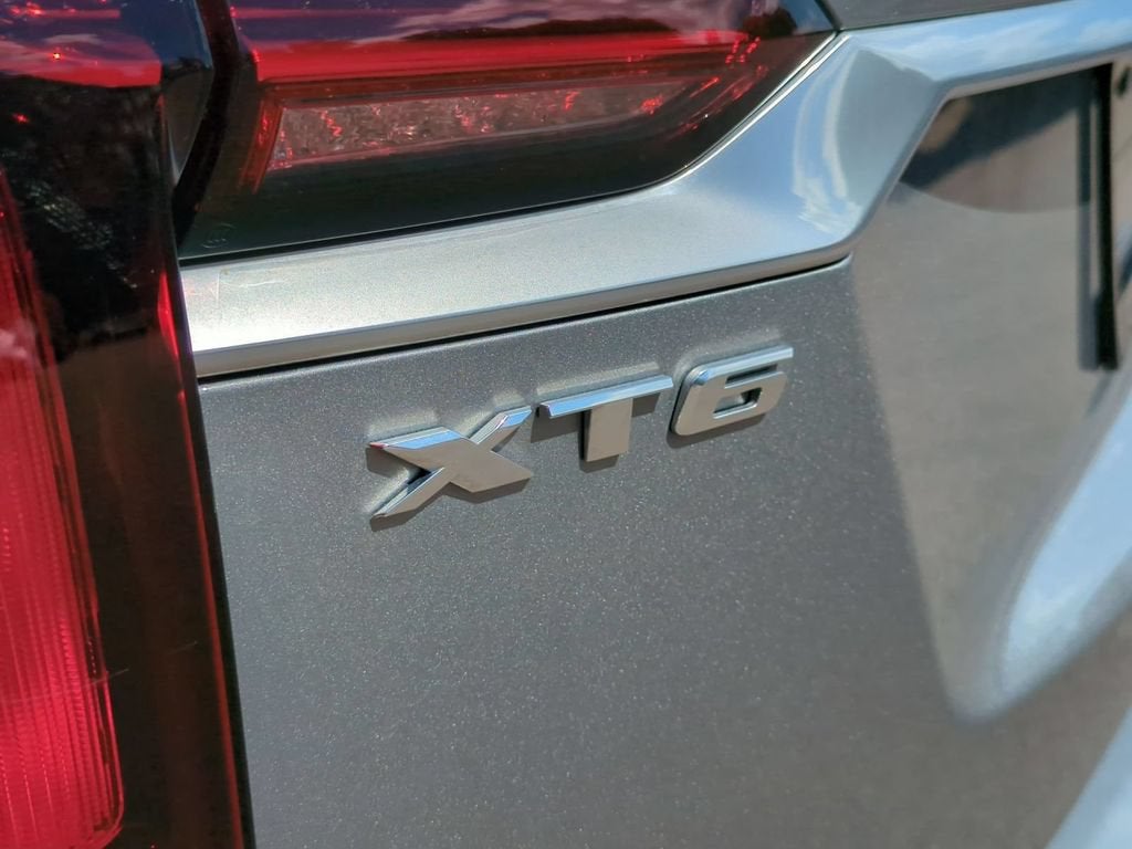2025 Cadillac XT6 Luxury
