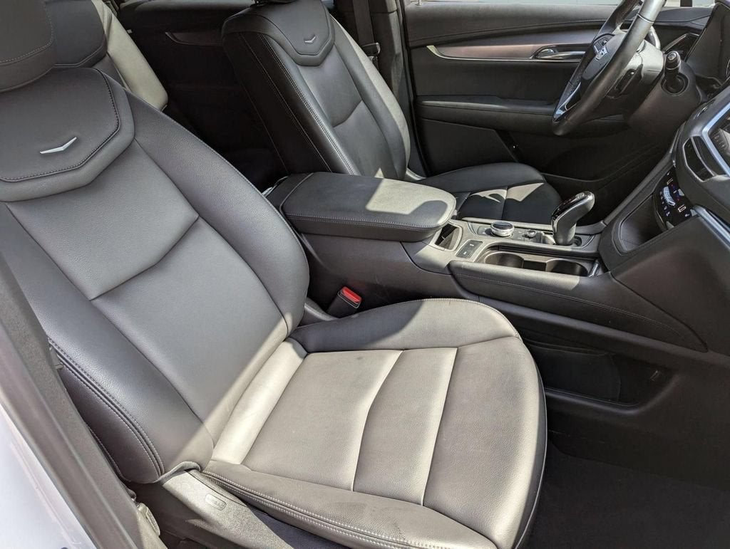 2023 Cadillac XT6 Luxury