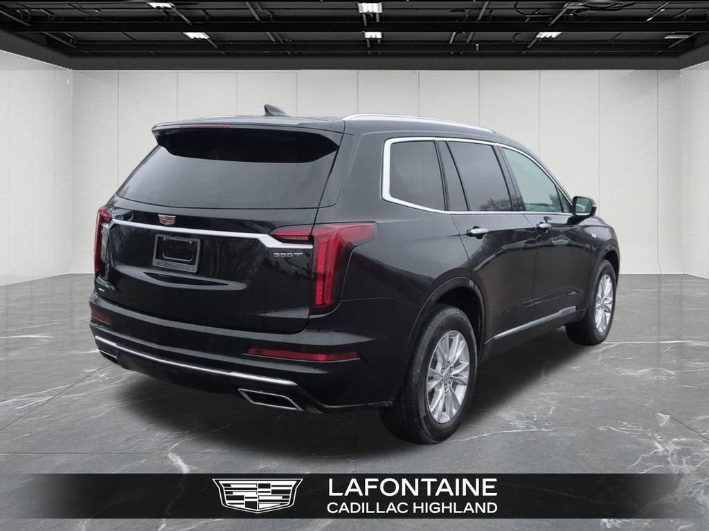 2025 Cadillac XT6 Luxury