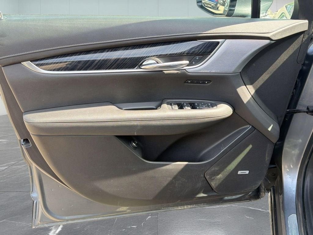 2022 Cadillac XT6 Premium Luxury