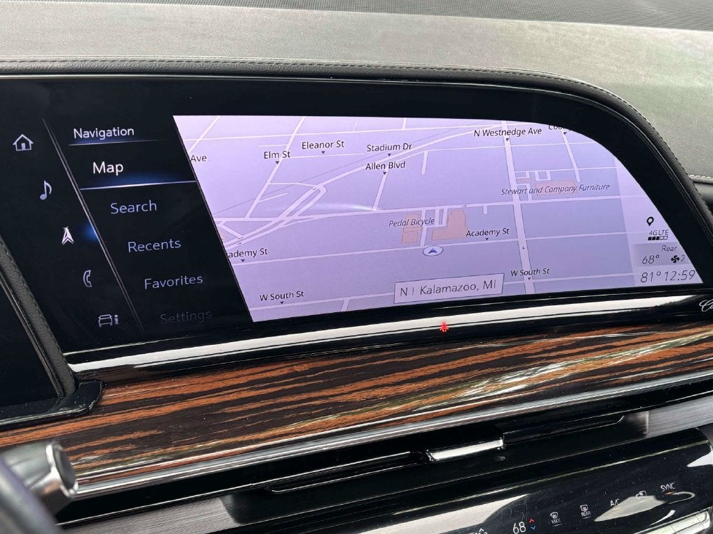 2023 Cadillac Escalade 4WD Premium Luxury