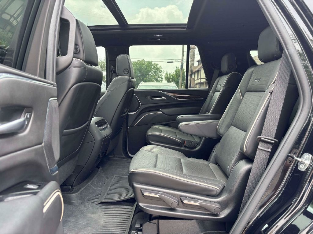 2023 Cadillac Escalade 4WD Premium Luxury