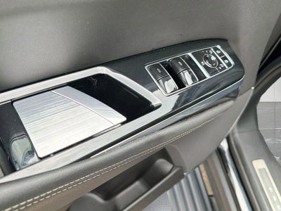 2025 Cadillac Escalade Premium Luxury