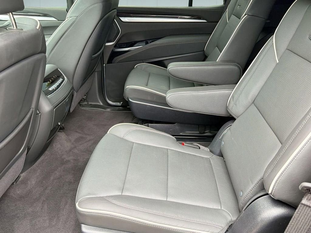2025 Cadillac Escalade Premium Luxury