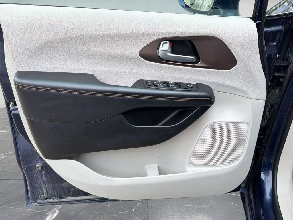 2018 Chrysler Pacifica Touring L Plus