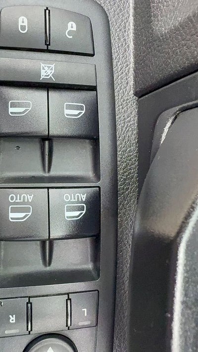 2018 RAM 2500 Tradesman Crew Cab 4x4 6'4" Box