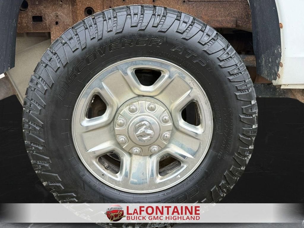 2018 RAM 2500 Tradesman Crew Cab 4x4 6'4" Box