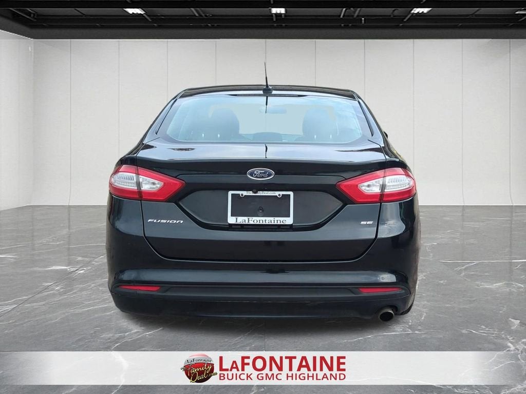2016 Ford Fusion SE