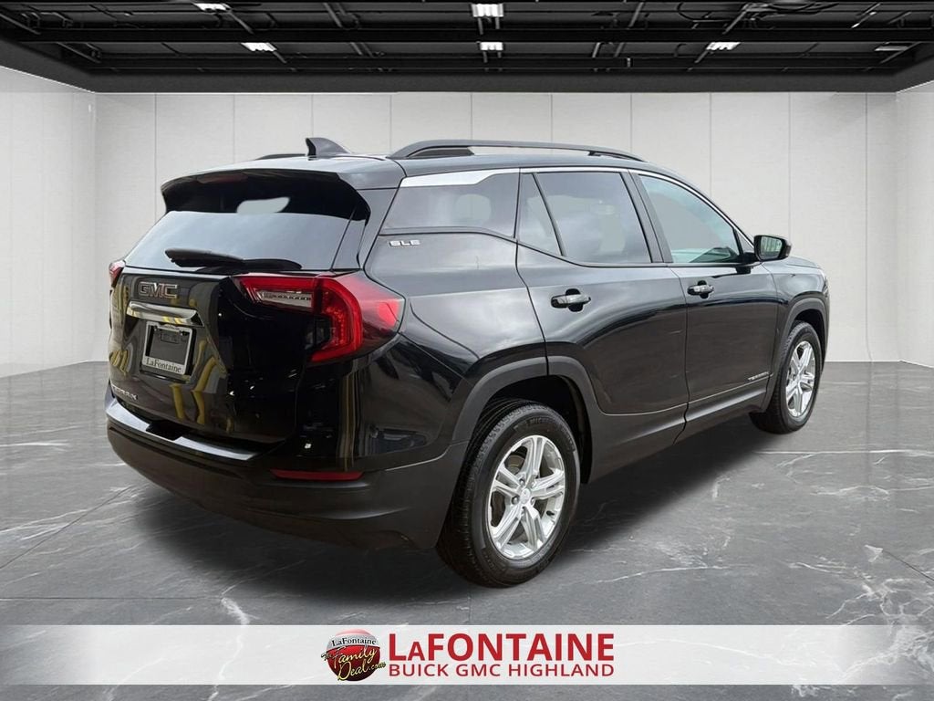 2023 GMC Terrain SLE