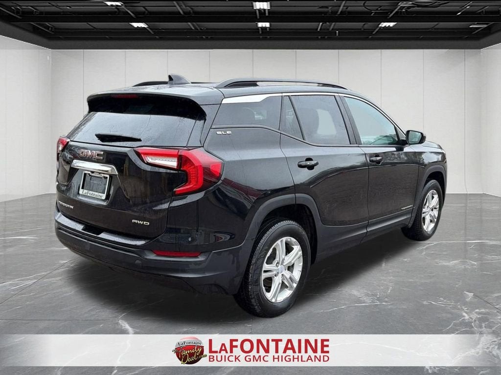 2022 GMC Terrain SLE