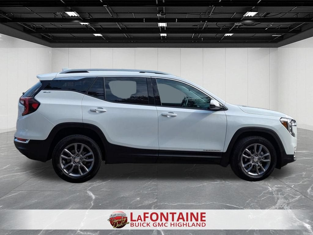 2024 GMC Terrain SLT