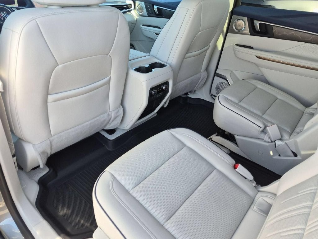 2025 Buick Enclave Avenir
