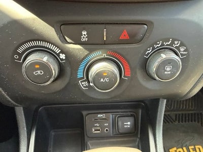 2016 Jeep Cherokee Altitude