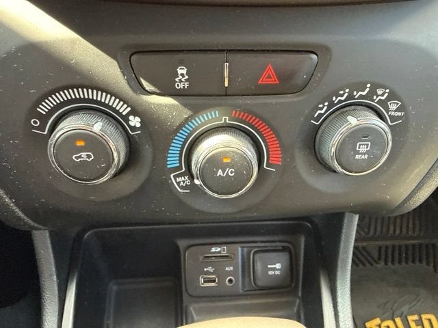 2016 Jeep Cherokee Altitude