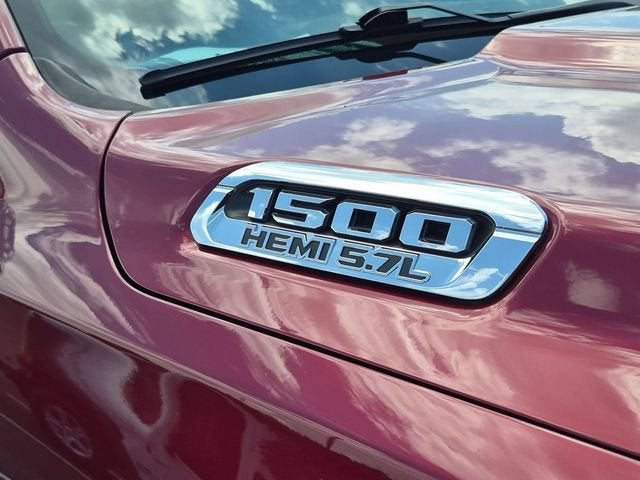 2019 RAM 1500 Laramie Quad Cab 4x4 6'4" Box