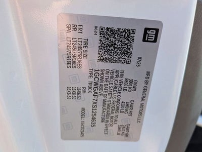 2025 Chevrolet Express Cargo WT