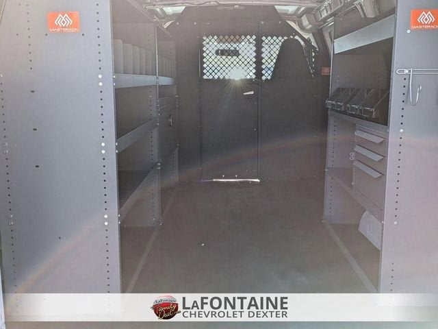 2025 Chevrolet Express Cargo WT