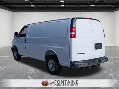 2025 Chevrolet Express Cargo WT