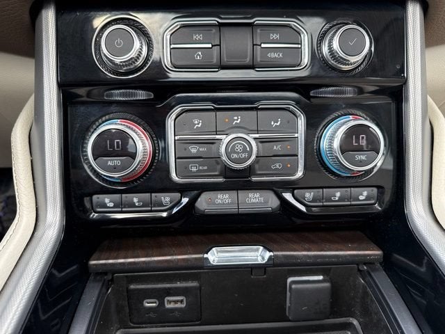 2022 GMC Yukon XL Denali
