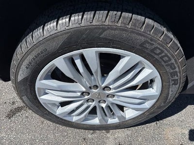 2018 Cadillac XT5 Premium Luxury AWD