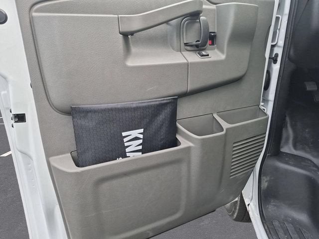 2026 Chevrolet Express Cutaway 3500 1WT