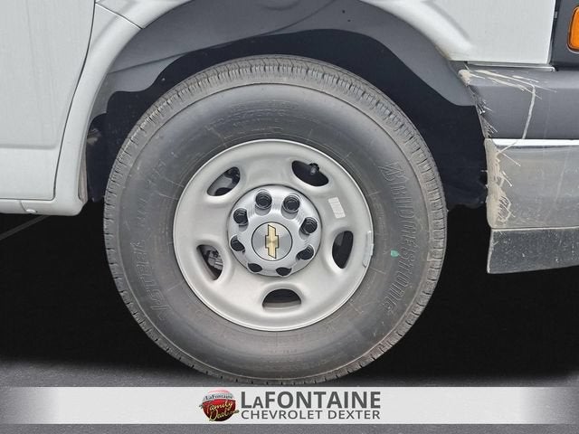 2026 Chevrolet Express Cutaway 3500 1WT