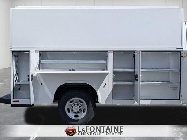 2026 Chevrolet Express Cutaway 3500 1WT