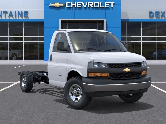2026 Chevrolet Express Cutaway 3500 1WT