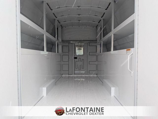 2026 Chevrolet Express Cutaway 3500 1WT