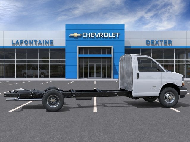 2026 Chevrolet Express Cutaway 4500 2WT