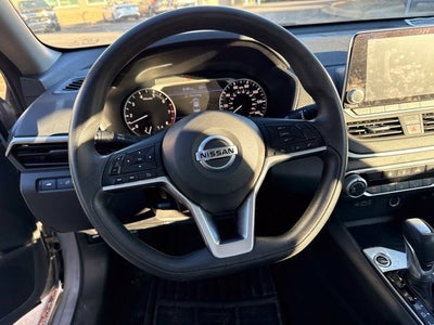 2022 Nissan Altima SV FWD