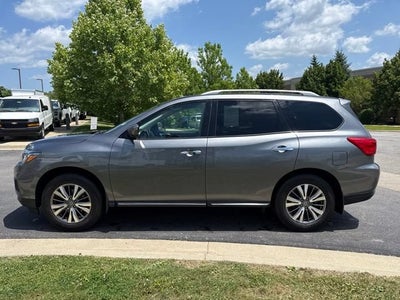 2019 Nissan Pathfinder S