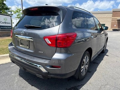 2019 Nissan Pathfinder S