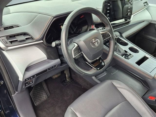 2022 Toyota Sienna XSE