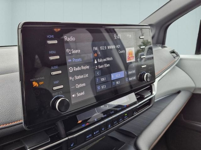 2022 Toyota Sienna XSE