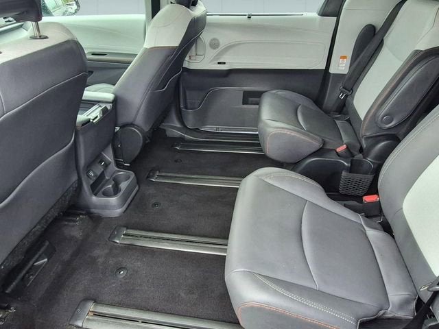 2022 Toyota Sienna XSE