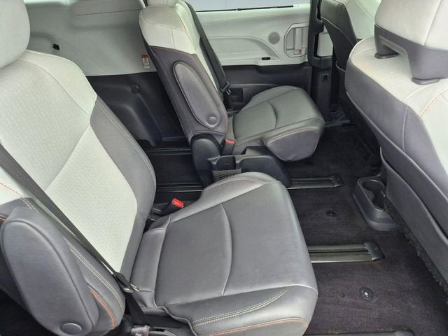 2022 Toyota Sienna XSE