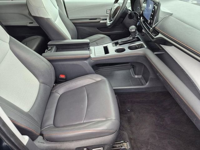 2022 Toyota Sienna XSE
